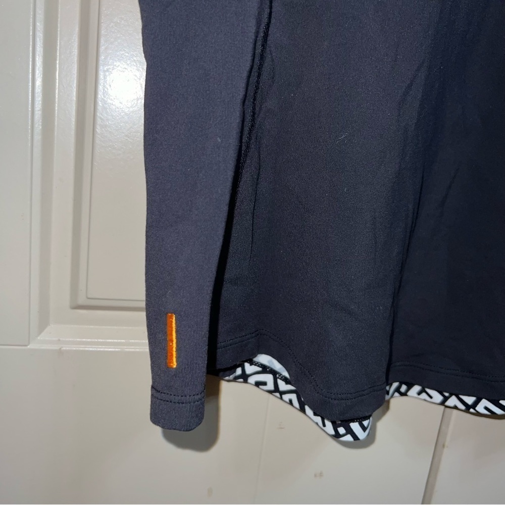 Lucy Activewear Stretchy Black Abstract Sleeveless Top Size Small - Picture 6 of 7